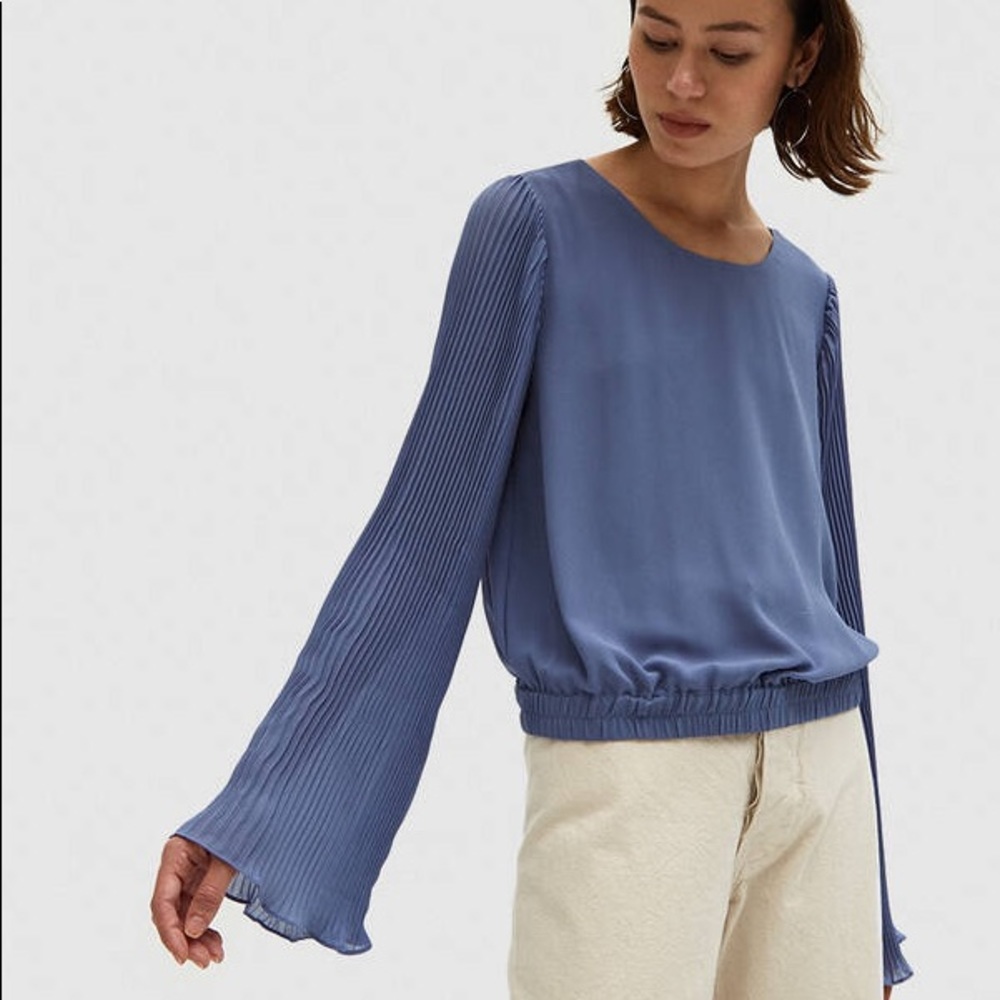 Farrow Gaya Chiffon Top Tags on Size Small Blue